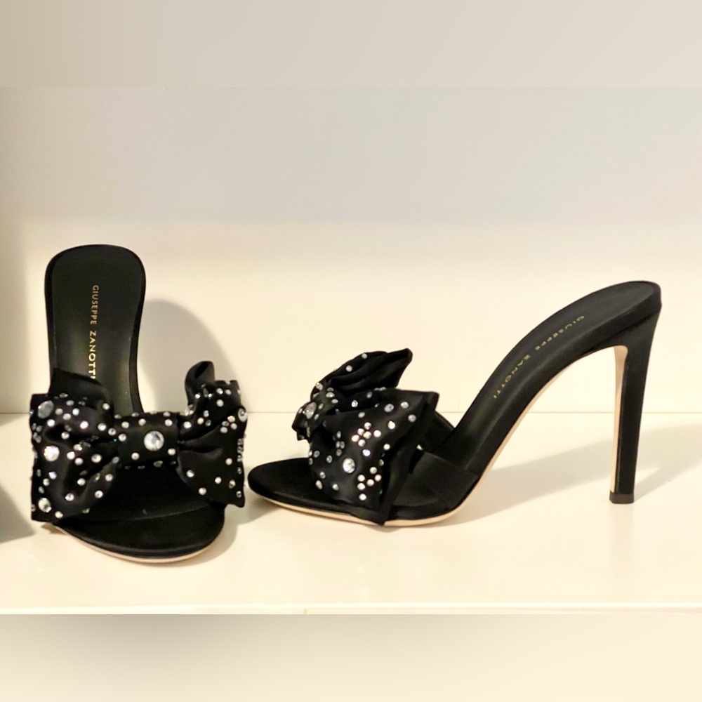 Giuseppi Zanotti mules heels size 6